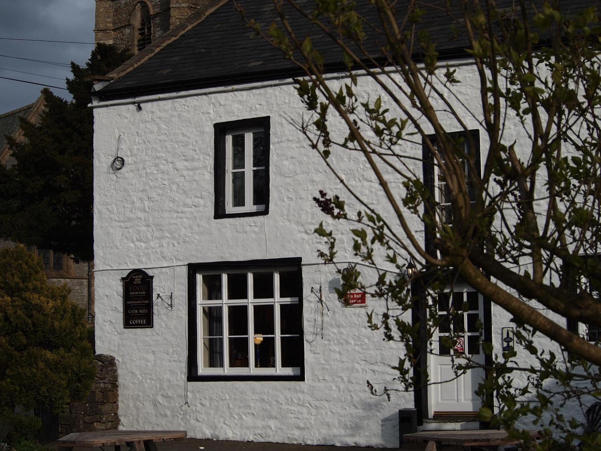 Hotel The Marton Arms Ingleton  Exterior foto